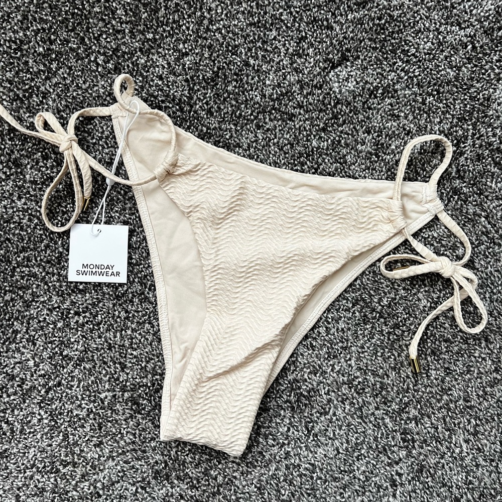 Cala Conta Bottoms- color vanilla